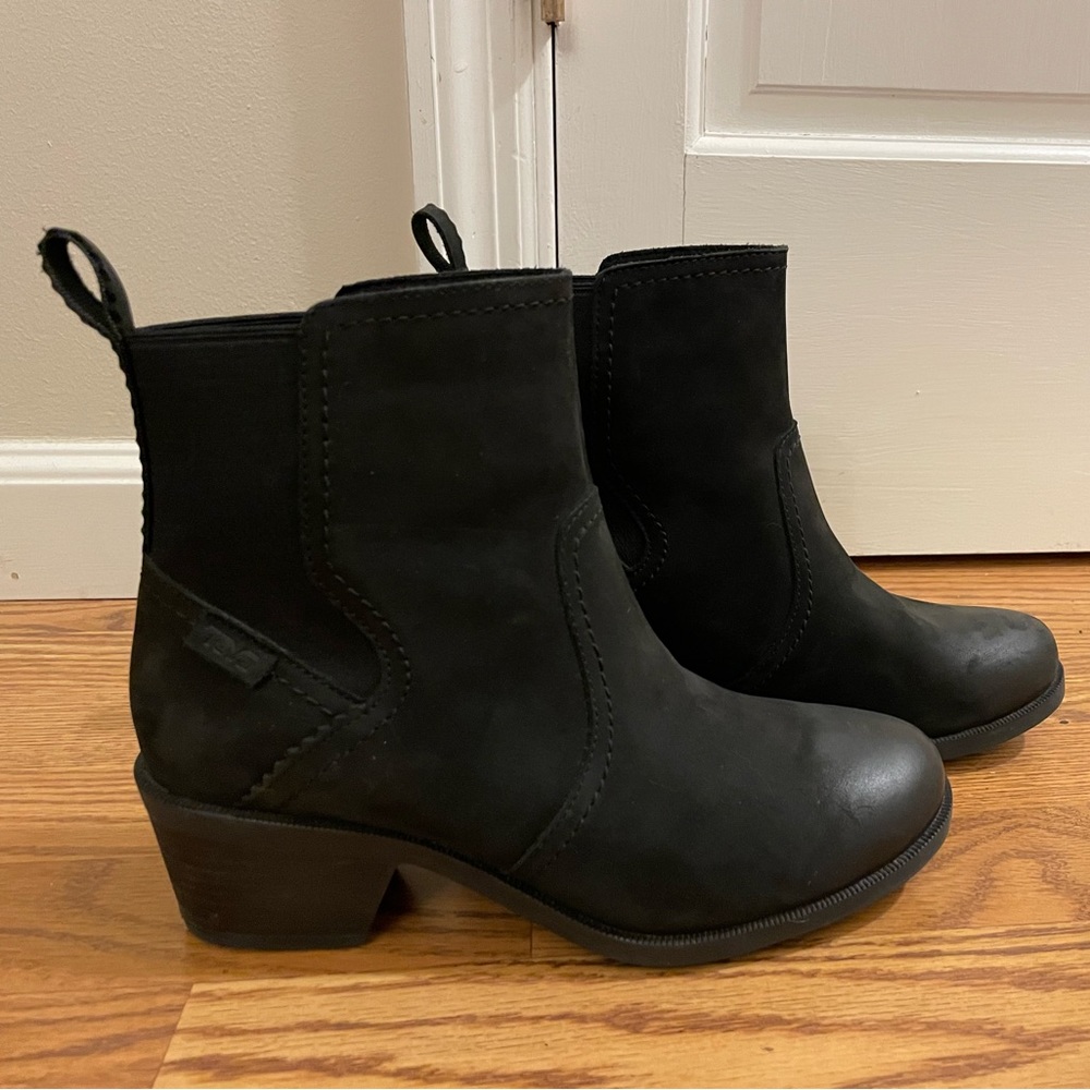 Teva Anaya Waterproof Chelsea Boot